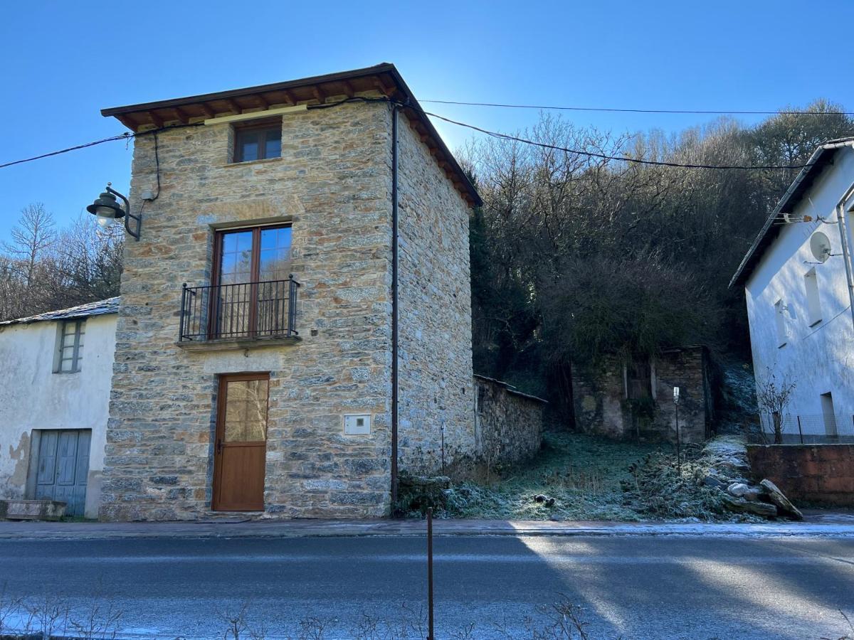 Casa Rural La Torre Recien Rehabilitada. Las Herrerías Exterior photo